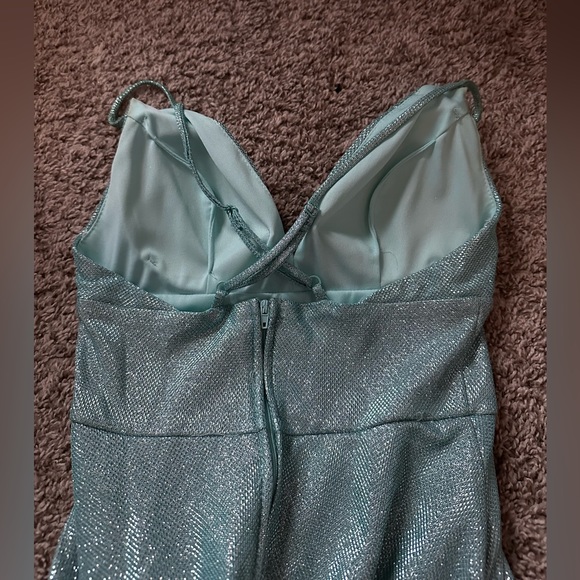 Prom dress - Picture 3 of 4